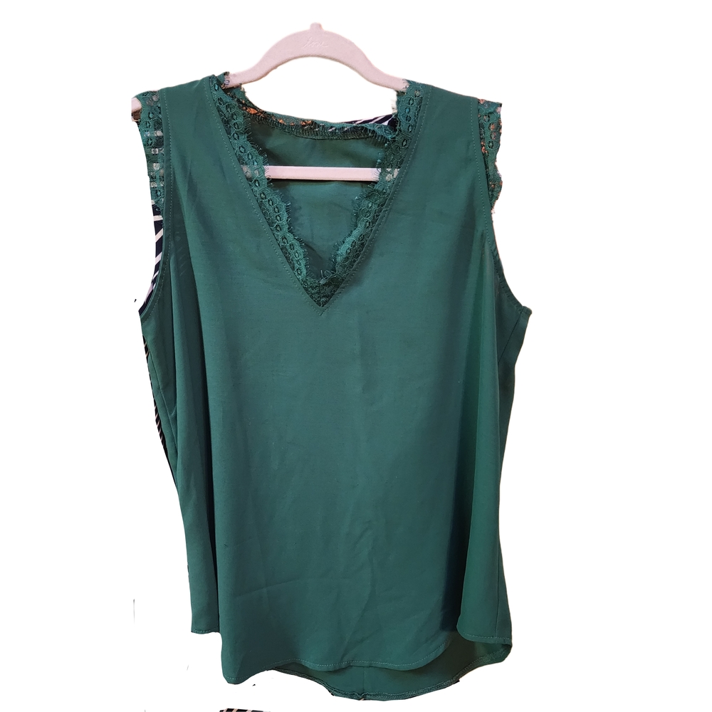 Sleevless Dark Green Lace Trimmed V Neck Blouse Size L
